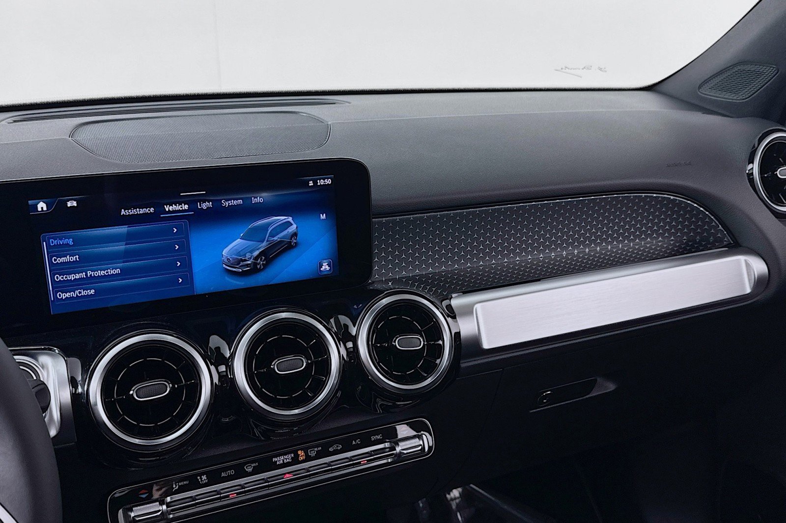 New 2026 Mercedes-Benz GLB 250 image 19