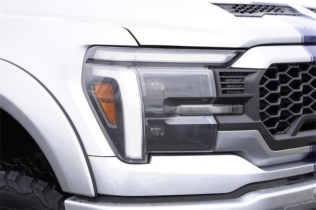 New 2025 Ford F150 Lariat w/ Equipment Group 502A High image 4