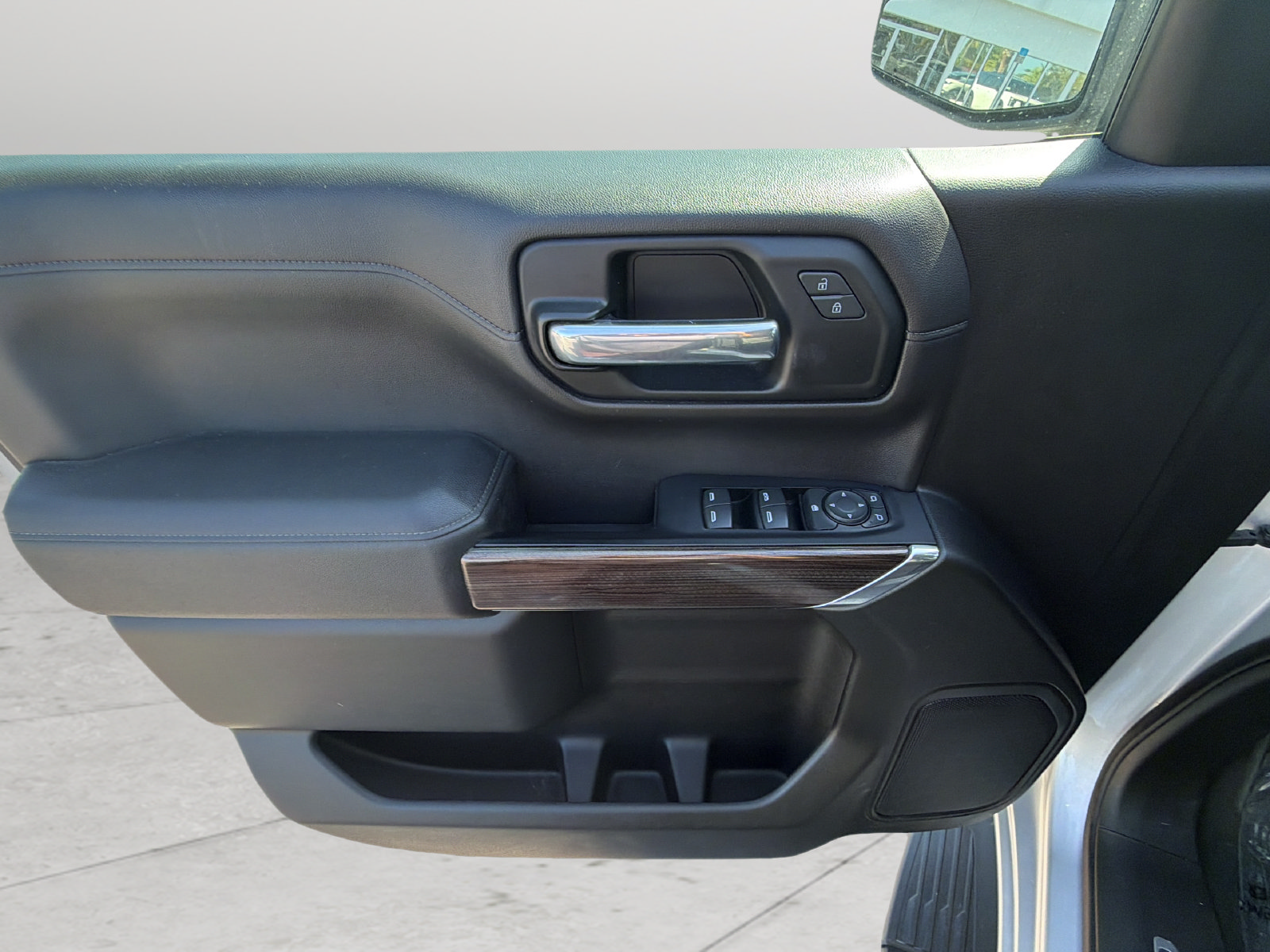 Used 2019 Chevrolet Silverado 1500 LT w/ All-Star Edition AWD/4WD image 28