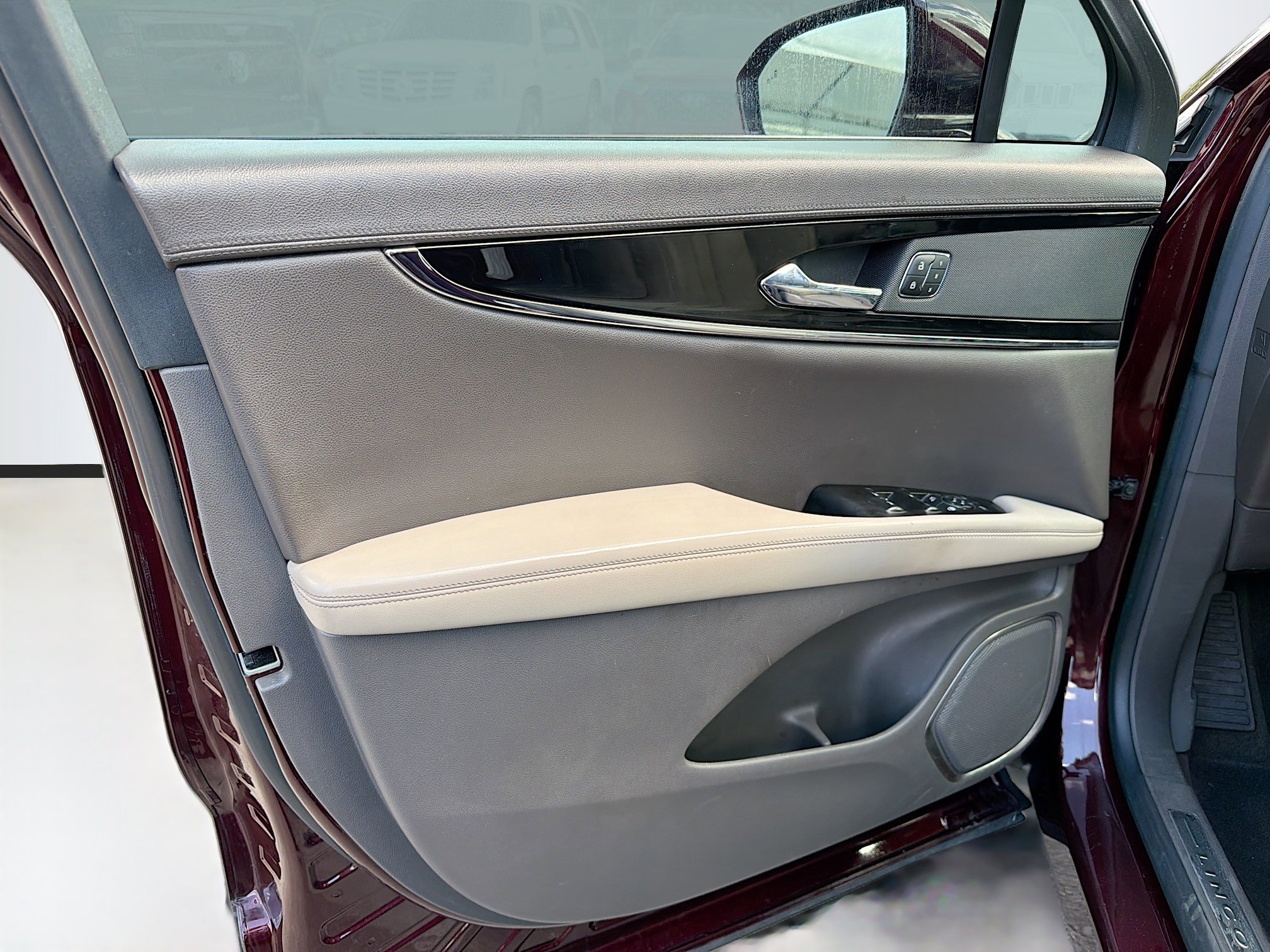 Used 2021 Lincoln Nautilus FWD image 23