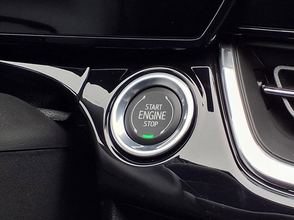 New 2026 Chevrolet Trax RS w/ Driver Confidence Package image 21