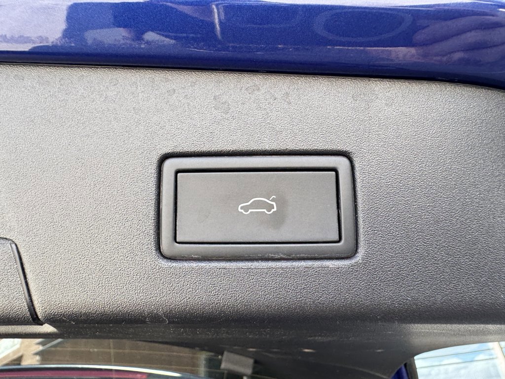 Used 2022 Volkswagen ID.4 Pro S image 38