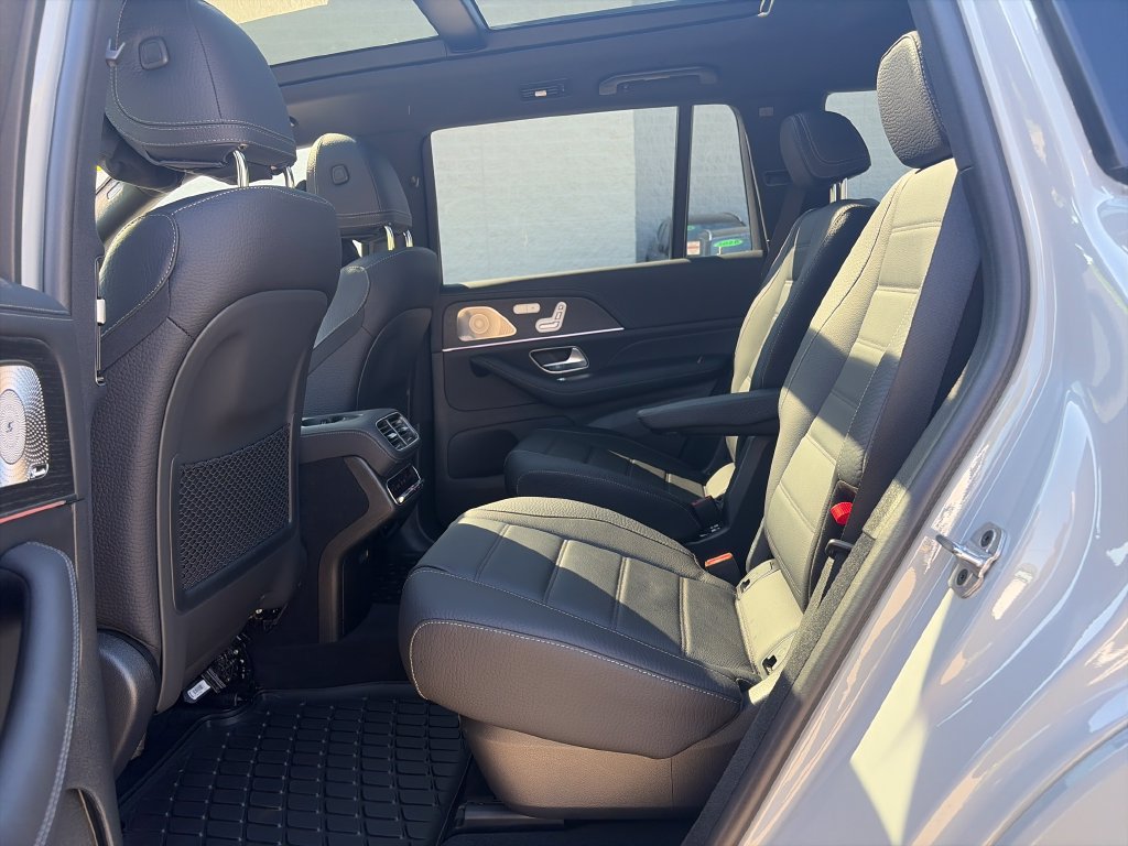 New 2026 Mercedes-Benz GLS 580 4MATIC image 50