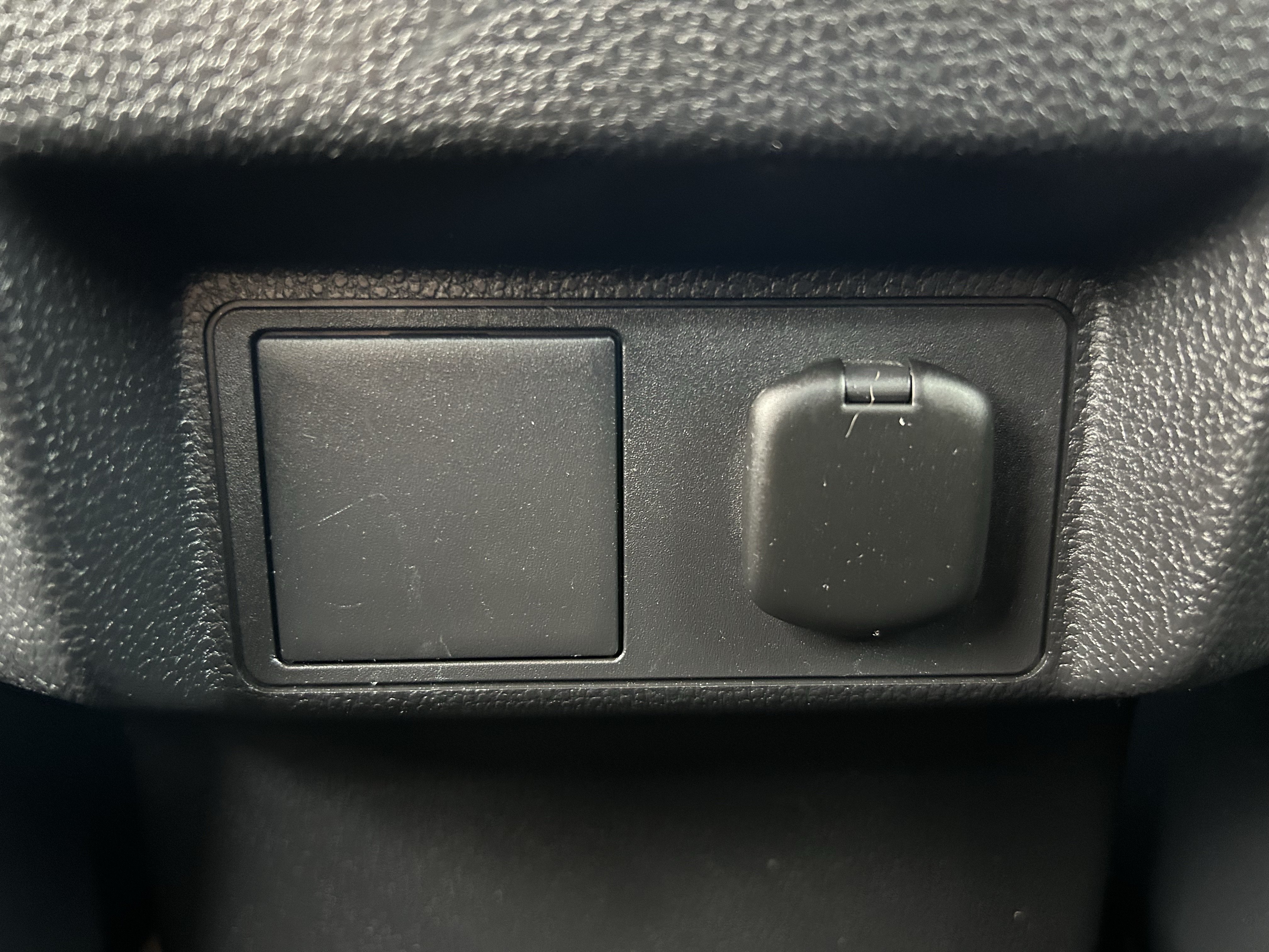 Used 2024 Toyota Tacoma TRD Off-Road AWD/4WD image 20