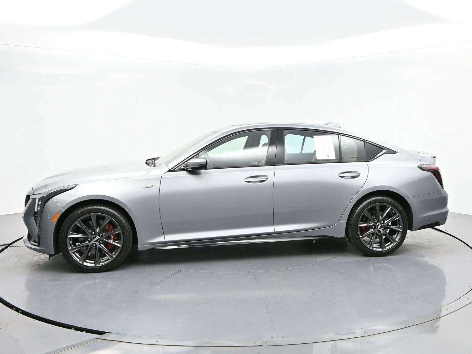 Certified 2025 Cadillac CT5 V w/ Platinum Package AWD/4WD image 4