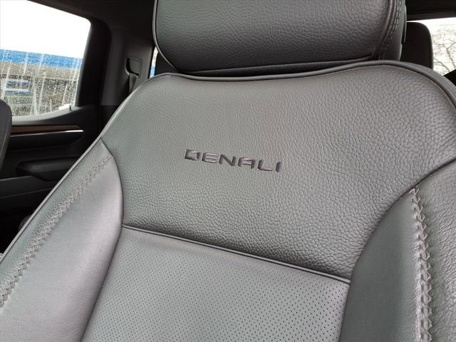 Used 2024 GMC Sierra 1500 Denali w/ Denali Reserve Package image 11