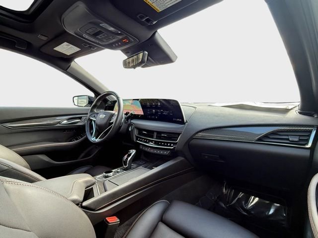 Used 2025 Cadillac CT5 V w/ Technology Package image 18