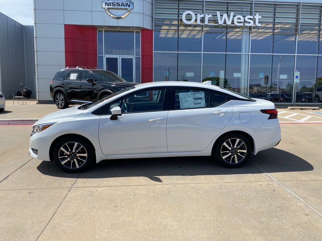 New 2025 Nissan Versa SV w/ Trunk Package image 2