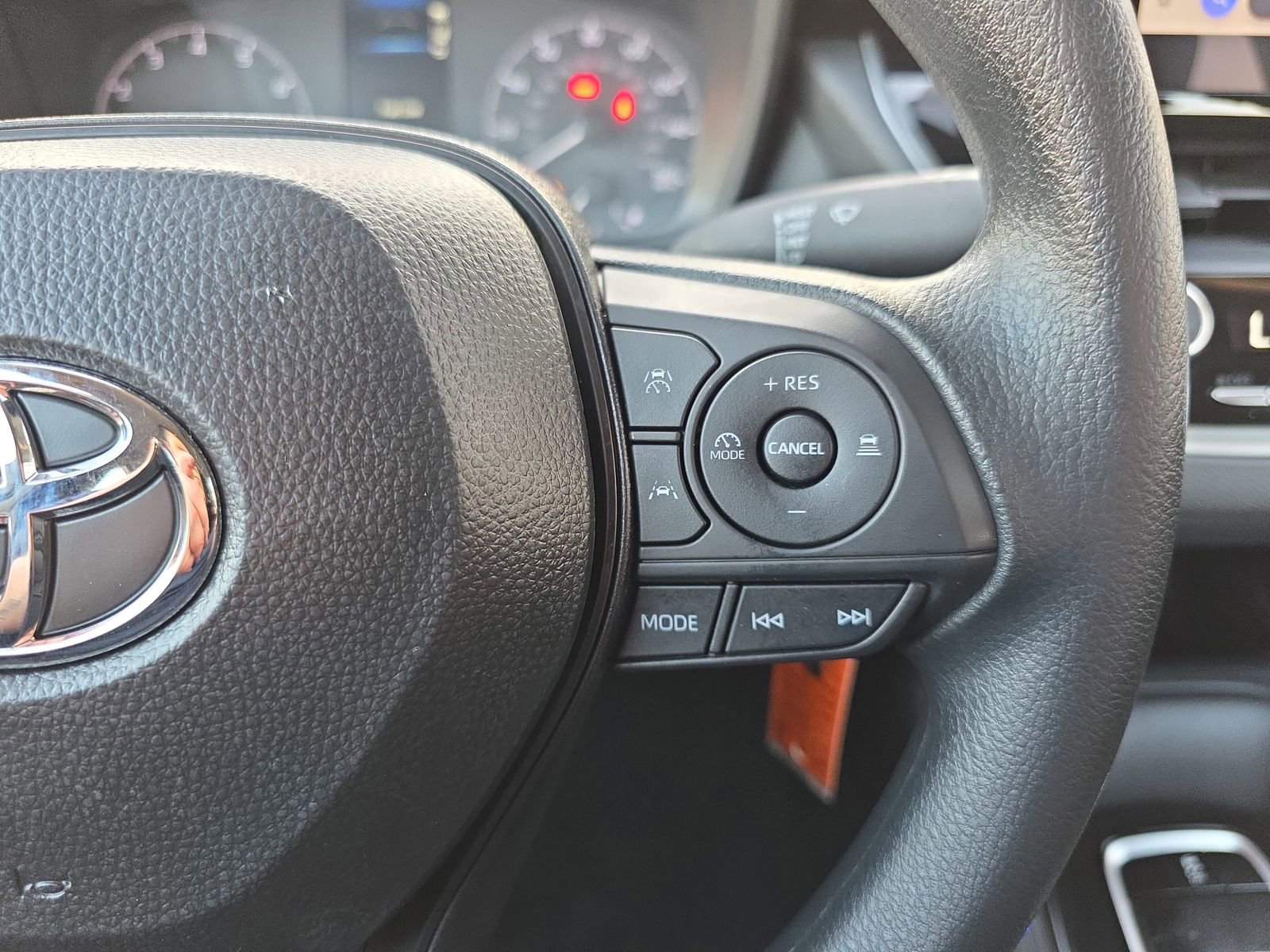 Used 2025 Toyota Corolla LE image 17