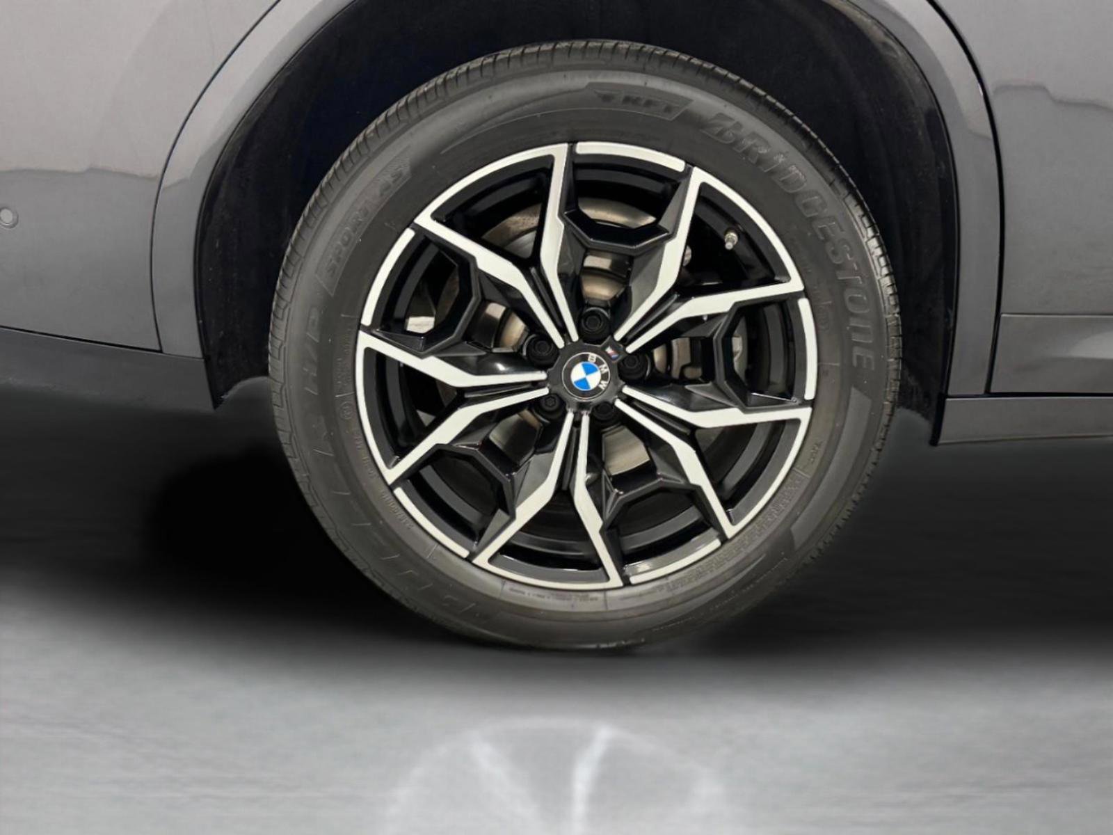 Used 2023 BMW X4 xDrive30i w/ M Sport Package image 9