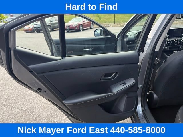 Used 2024 Nissan Sentra SV FWD image 14