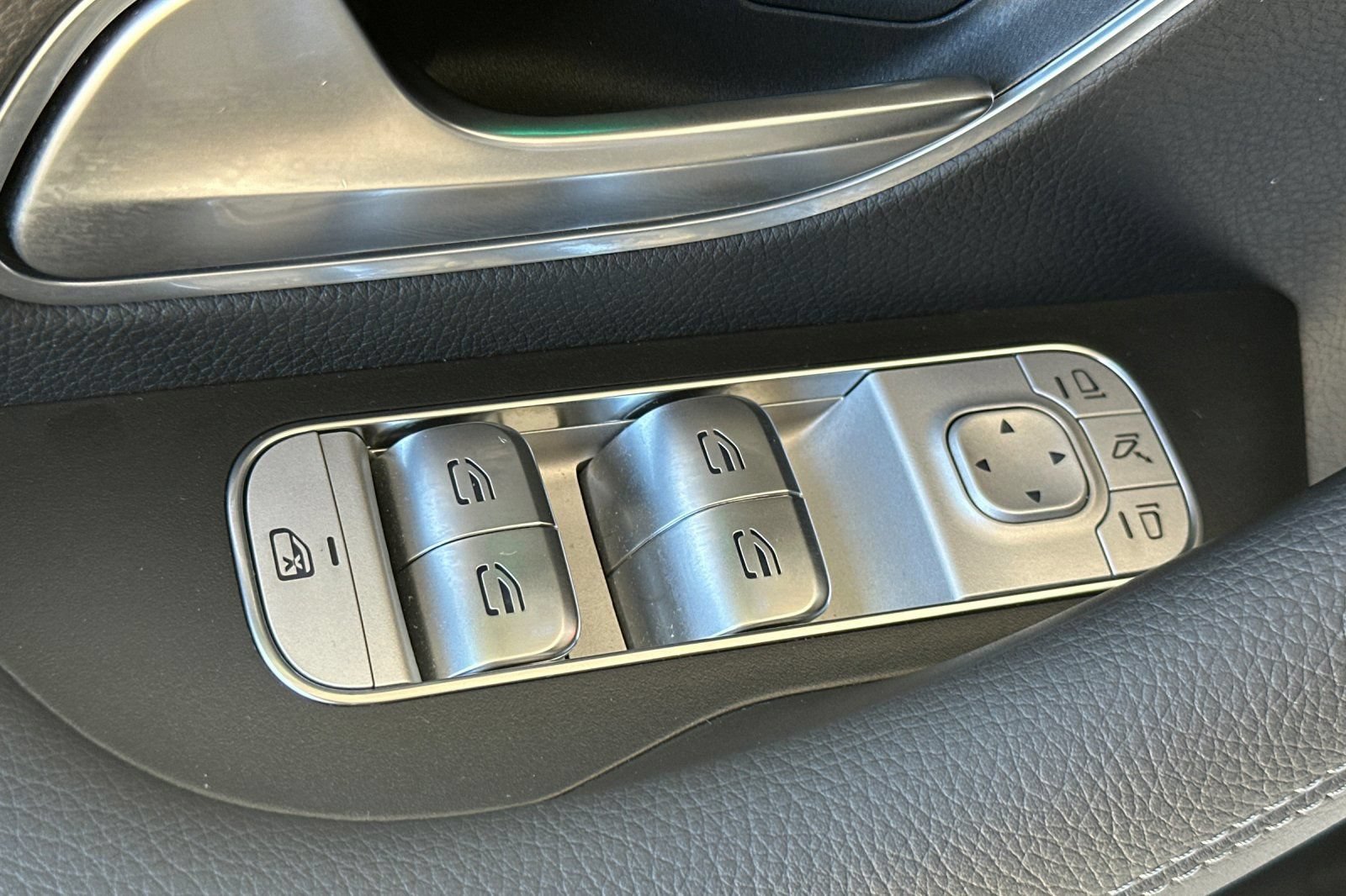Certified 2022 Mercedes-Benz GLE 350 image 12