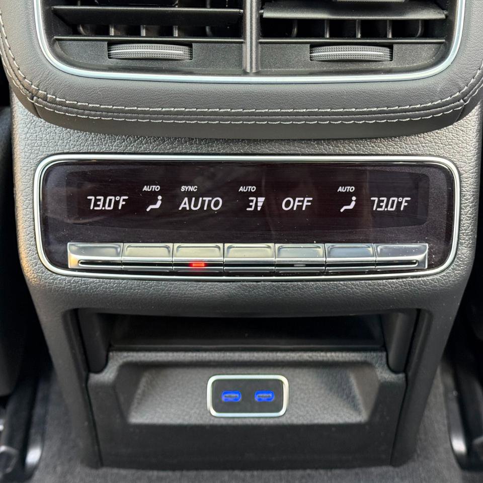 Used 2024 Mercedes-Benz GLS 63 AMG 4MATIC image 39