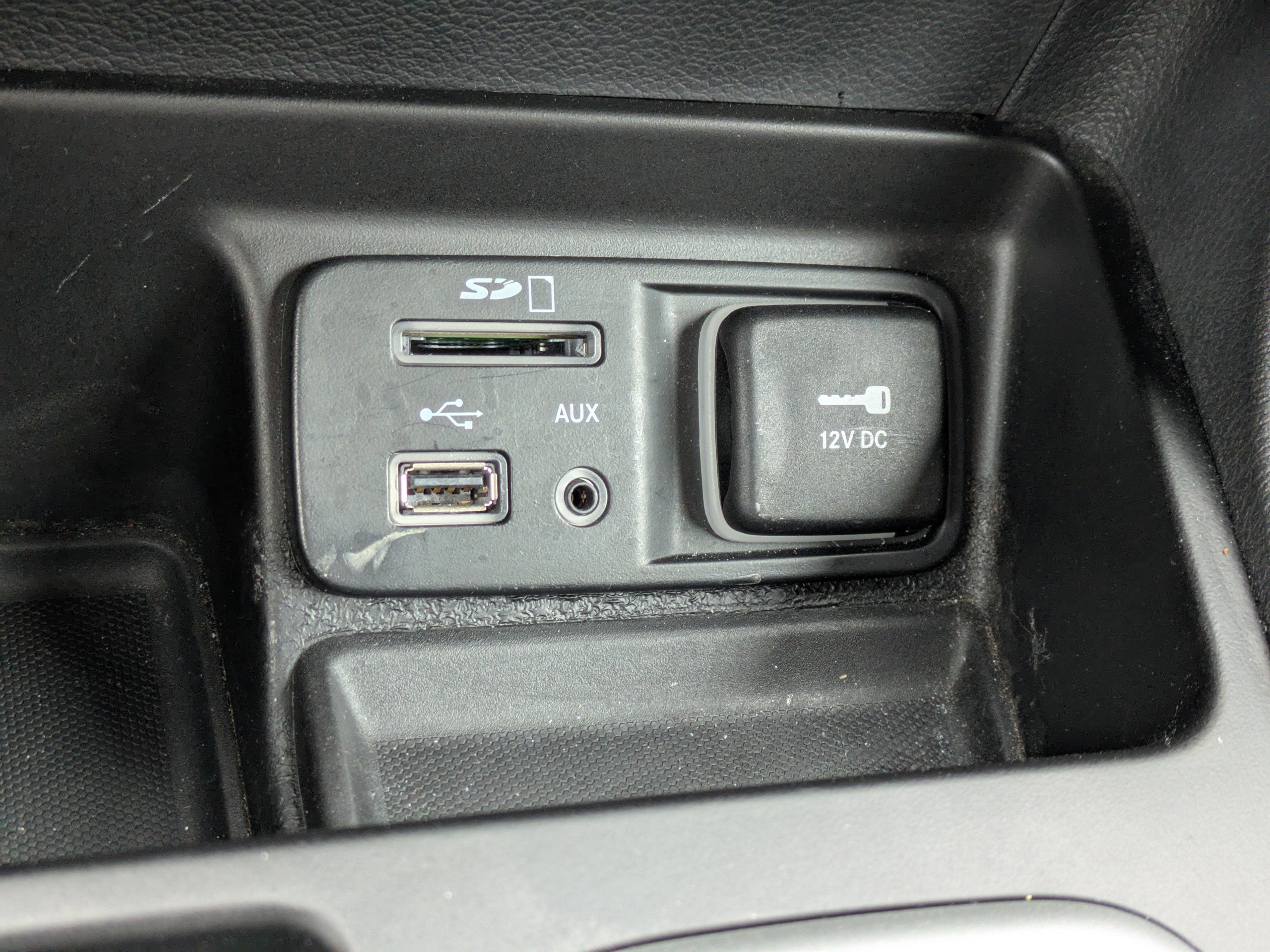 Certified 2018 Jeep Cherokee Latitude Plus image 26