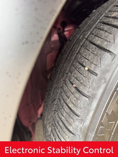 Used 2025 Toyota Prius Plug-In Hybrid image 13