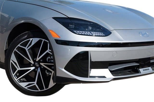 Used 2025 Hyundai Ioniq 6 SEL image 7