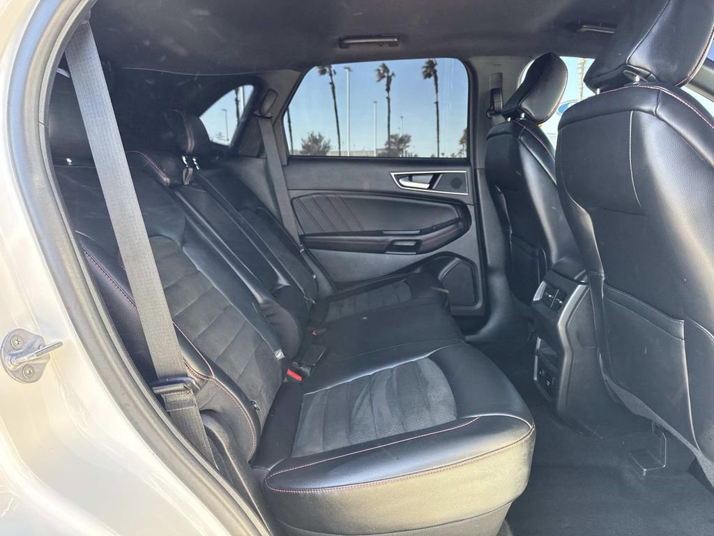 Certified 2022 Ford Edge ST-Line image 28