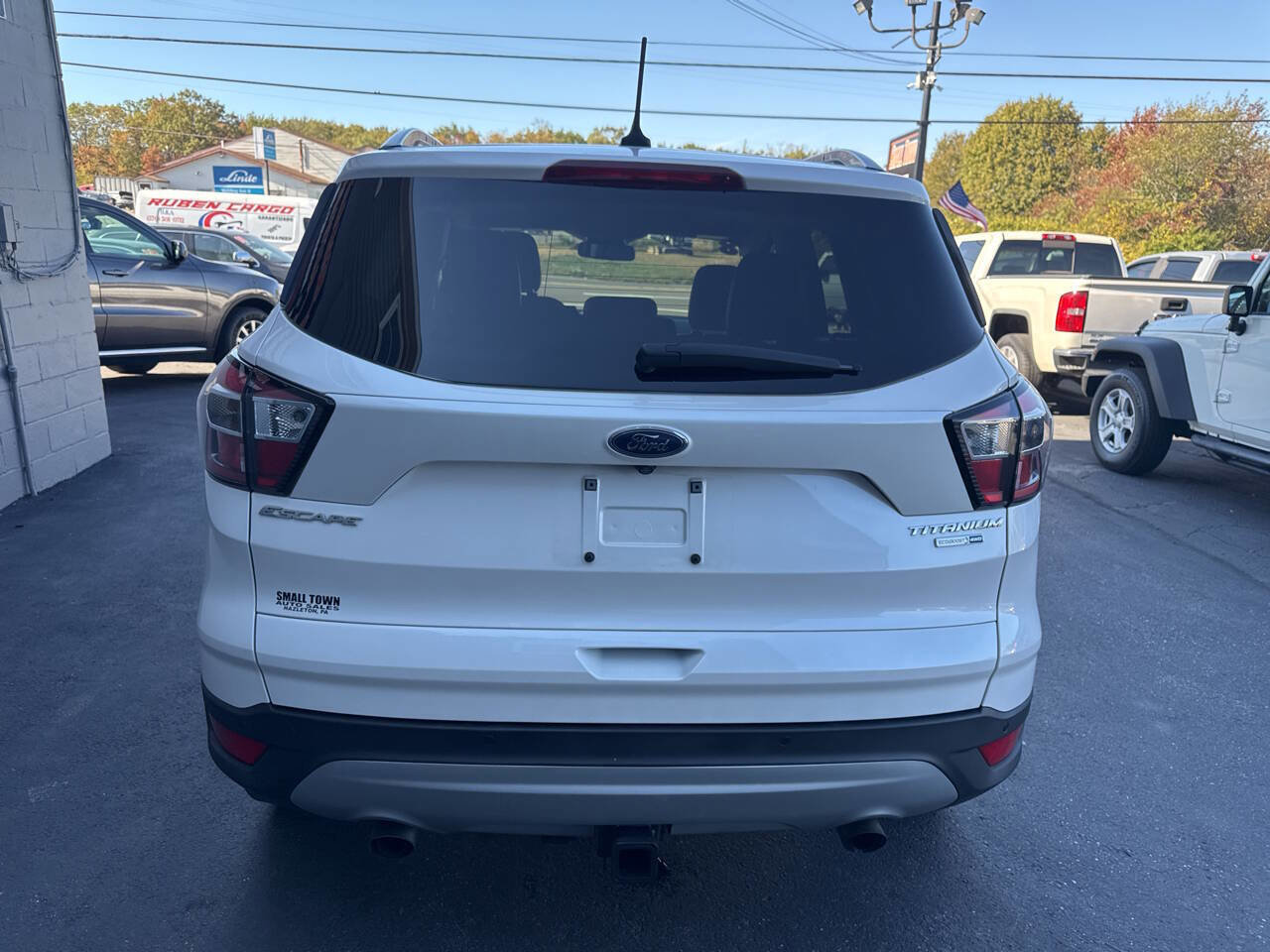 Used 2018 Ford Escape Titanium w/ Ford Safe & Smart Package image 8