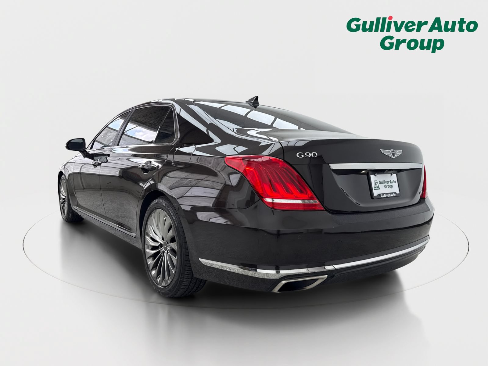 Used 2019 Genesis G90 3.3T Premium RWD image 5