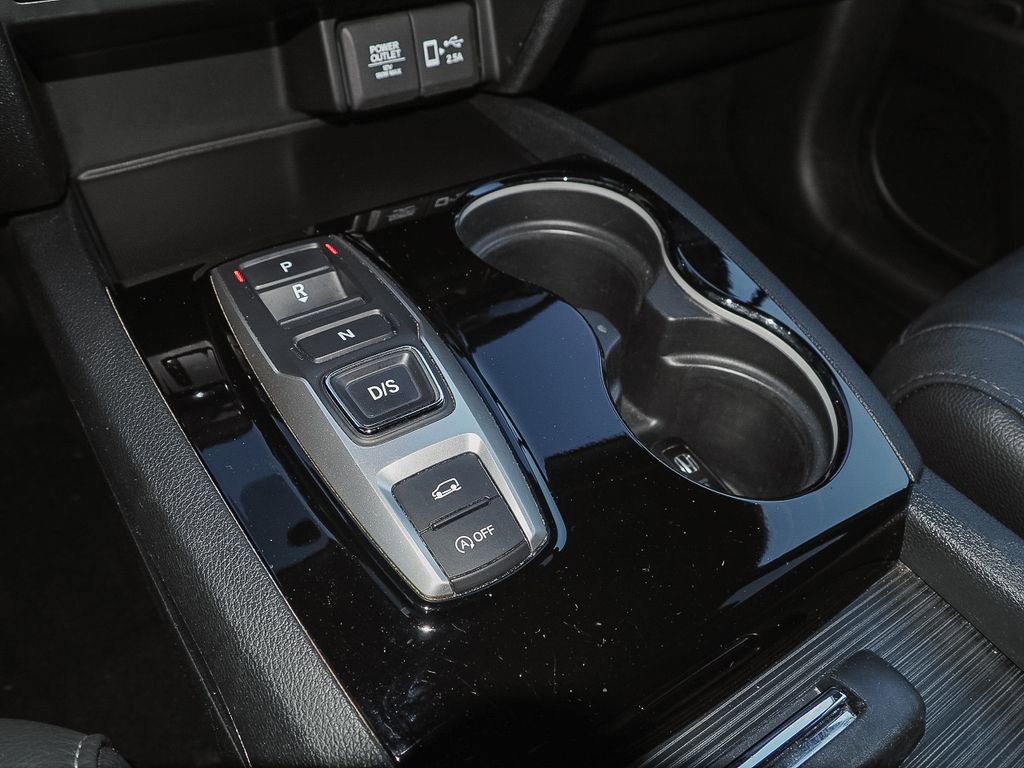 Used 2022 Honda Pilot Touring image 17