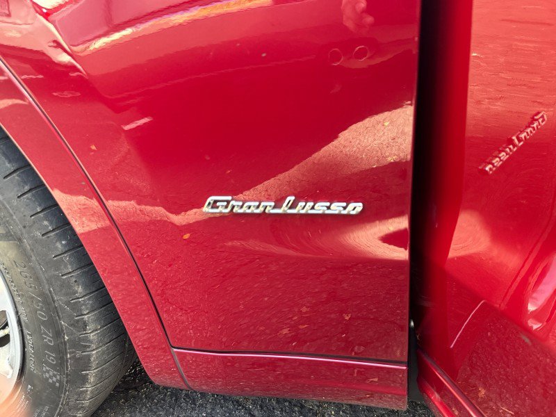 Used 2020 Maserati Levante GranLusso AWD/4WD image 43