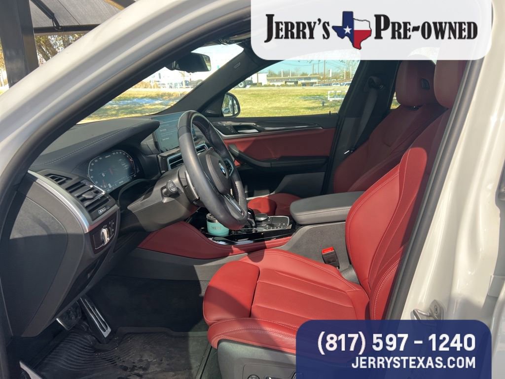 Used 2025 BMW X4 M40i w/ Premium Package image 7