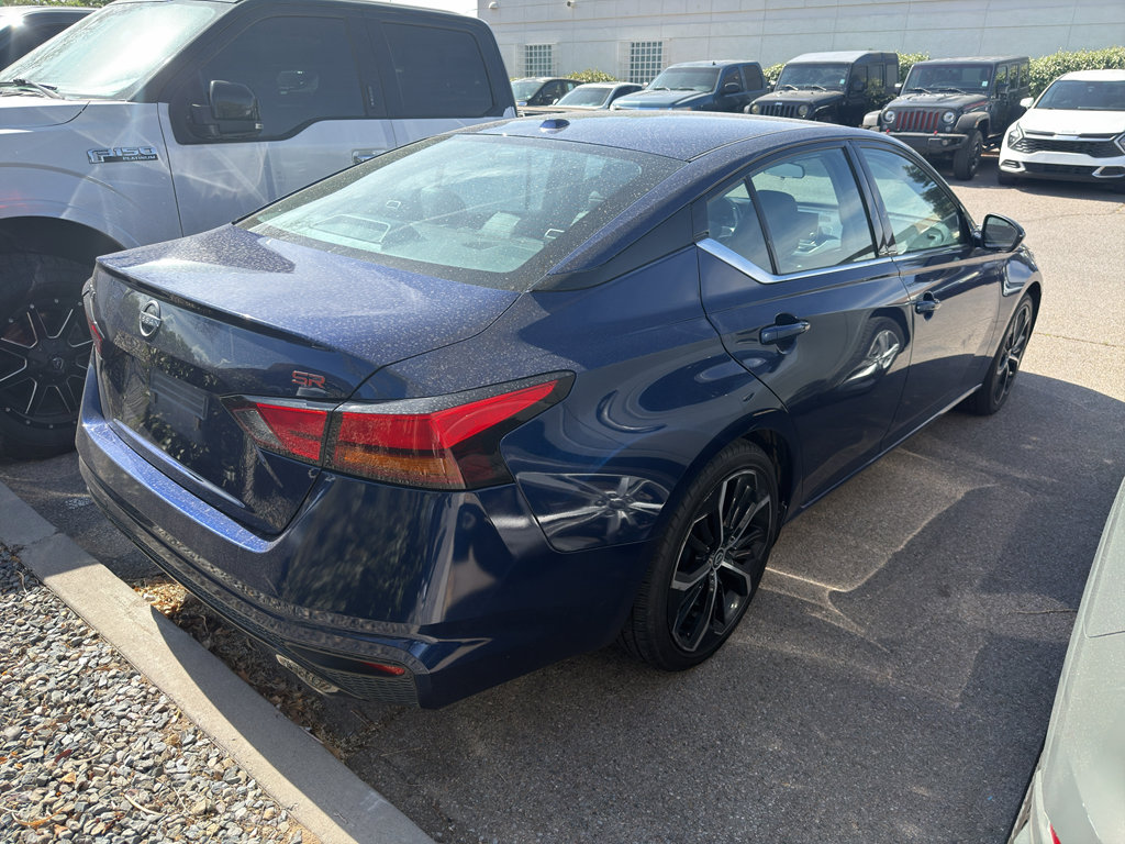 Used 2024 Nissan Altima 2.5 SR image 8