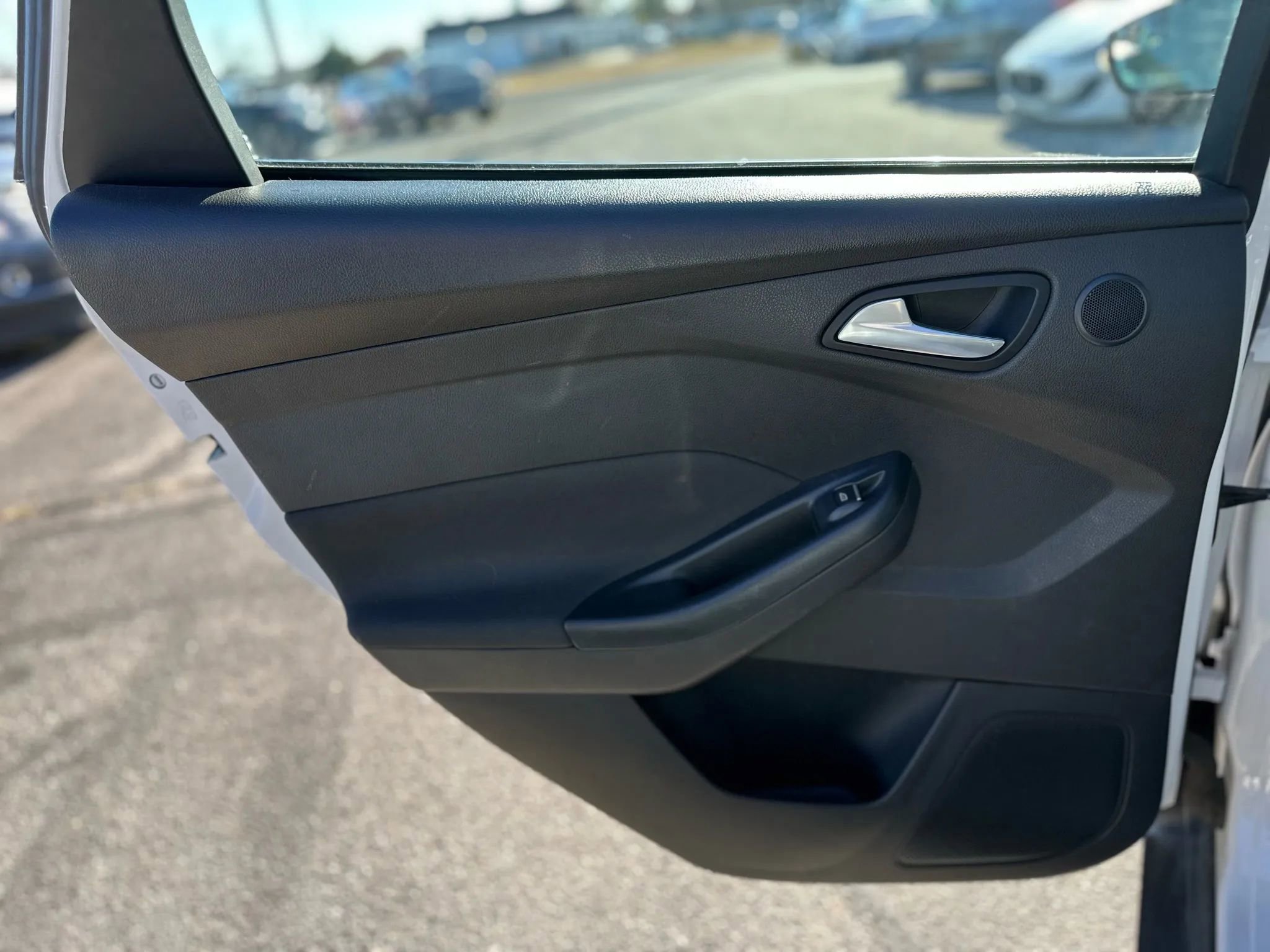 Used 2017 Ford Focus Titanium image 20