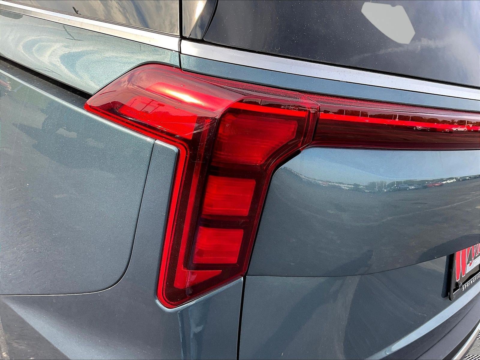 New 2027 Kia Carnival Hybrid FWD image 15
