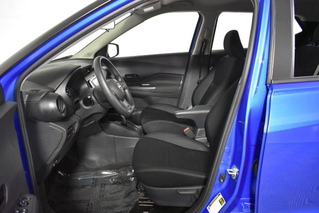Certified 2025 Nissan Kicks Play S FWD image 11
