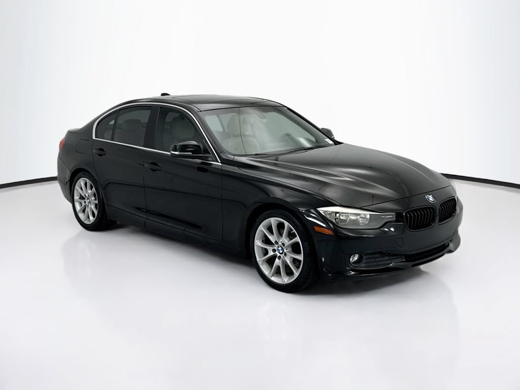 Used 2015 BMW 320i Sedan RWD image 3