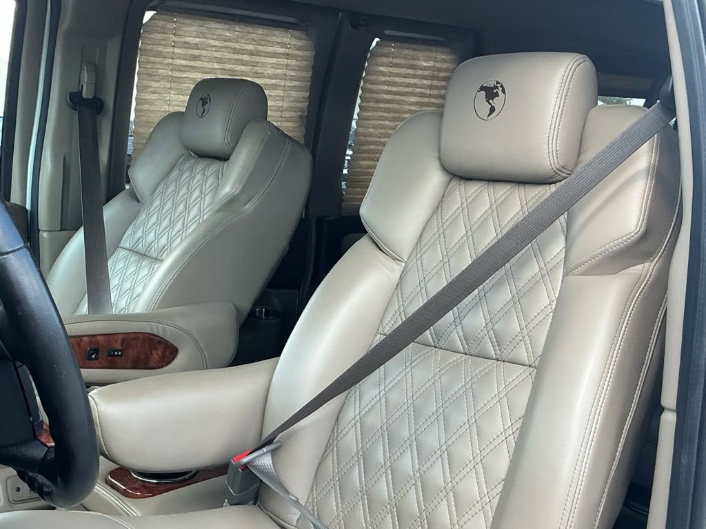 Used 2022 Chevrolet Express 2500 w/ Enhanced Convenience Package image 38