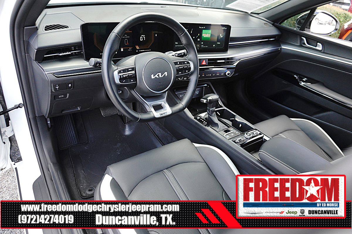 Used 2025 Kia K5 GT-Line w/ GT-Line Premium Package FWD image 10