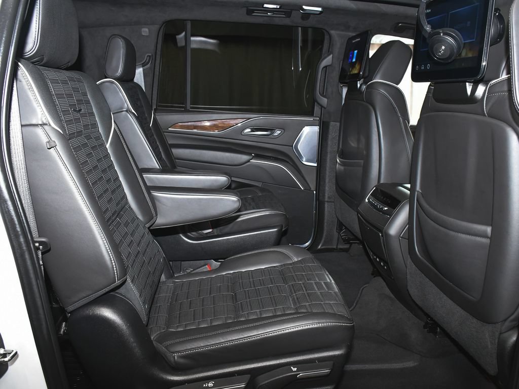 Used 2023 Cadillac Escalade ESV Sport Platinum AWD/4WD image 51