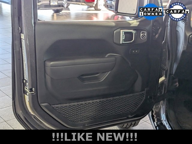 Used 2025 Jeep Wrangler Sport S image 15