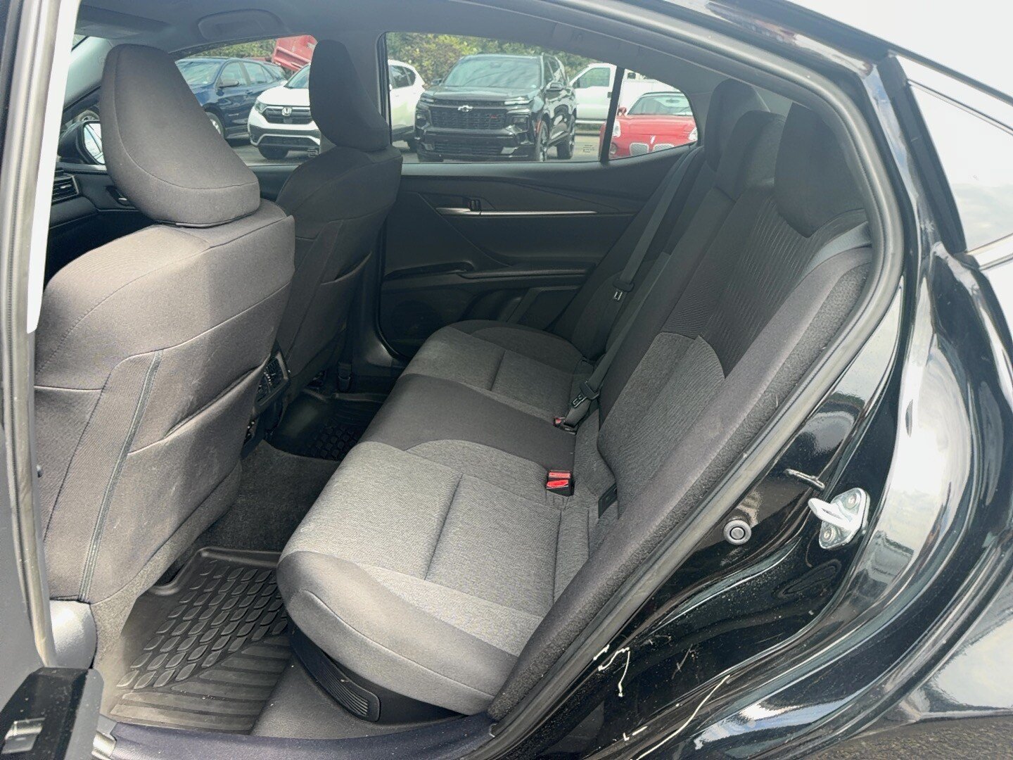 Used 2025 Toyota Camry LE w/ Convenience Package AWD/4WD image 9