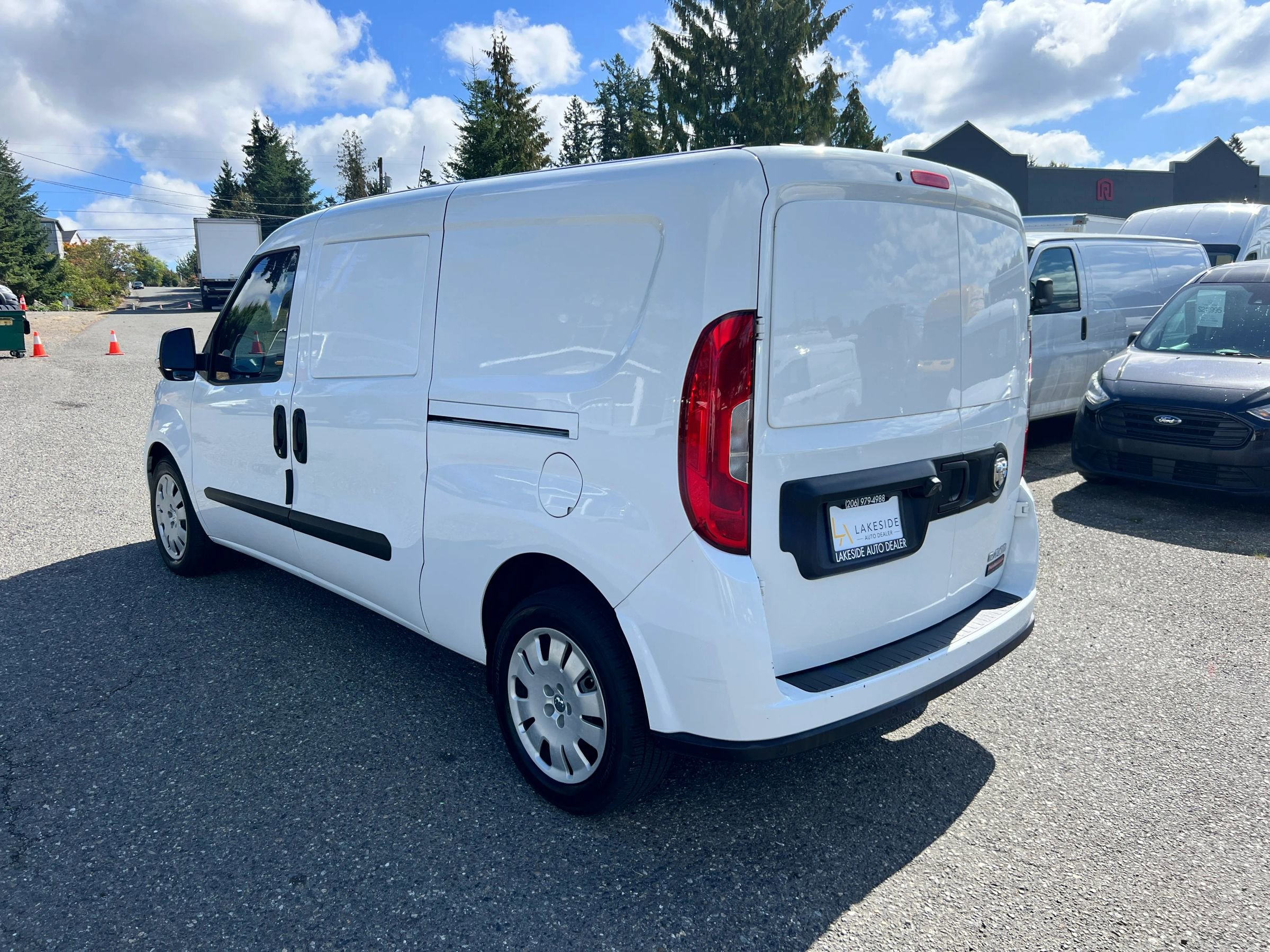 Used 2020 RAM ProMaster City Tradesman SLT image 5