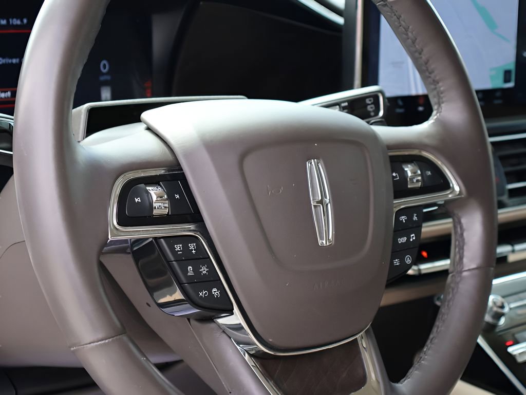 Used 2024 Lincoln Navigator Premiere image 20