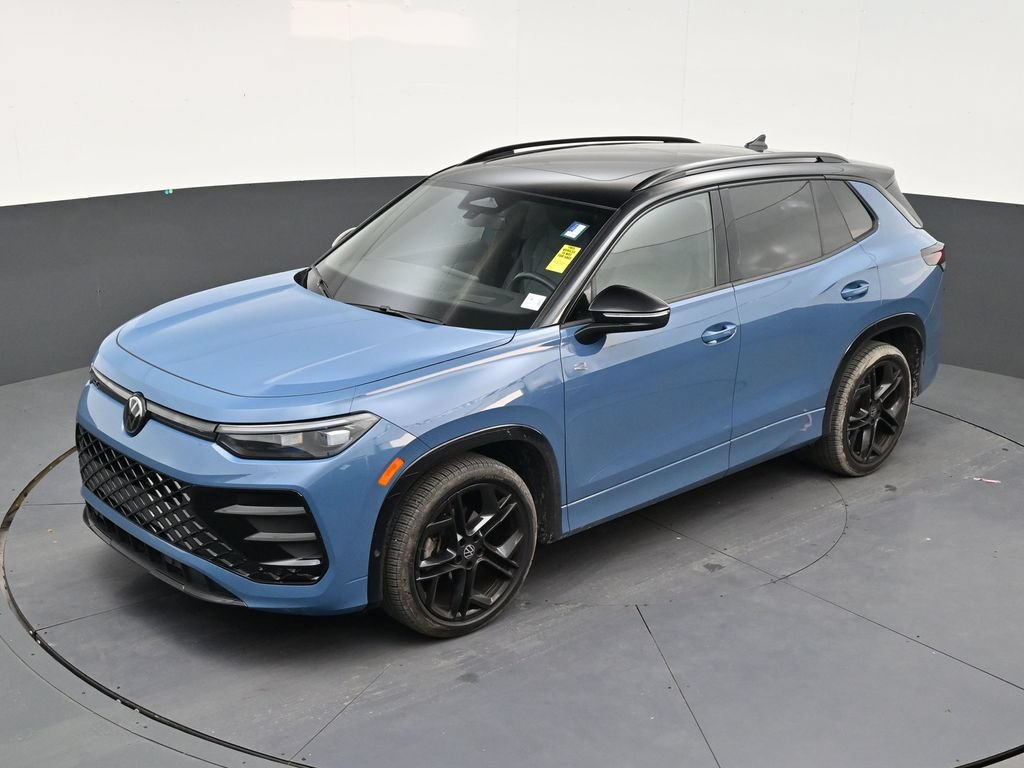Used 2026 Volkswagen Tiguan SE R-Line FWD image 11