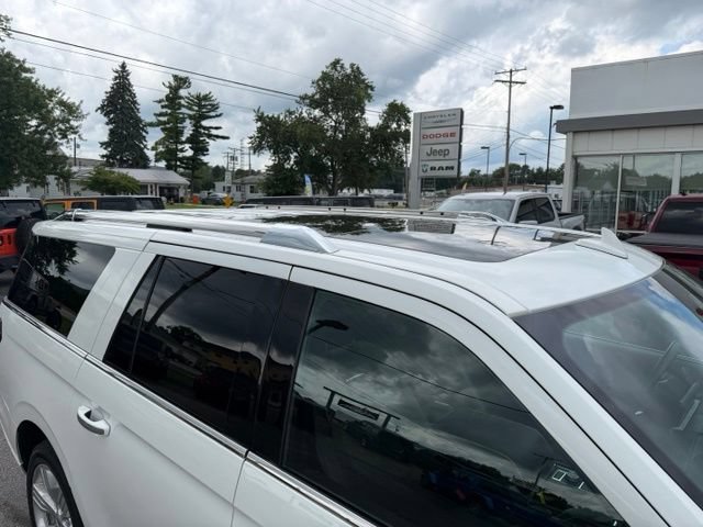 Used 2023 Ford Expedition Max Platinum AWD/4WD image 5