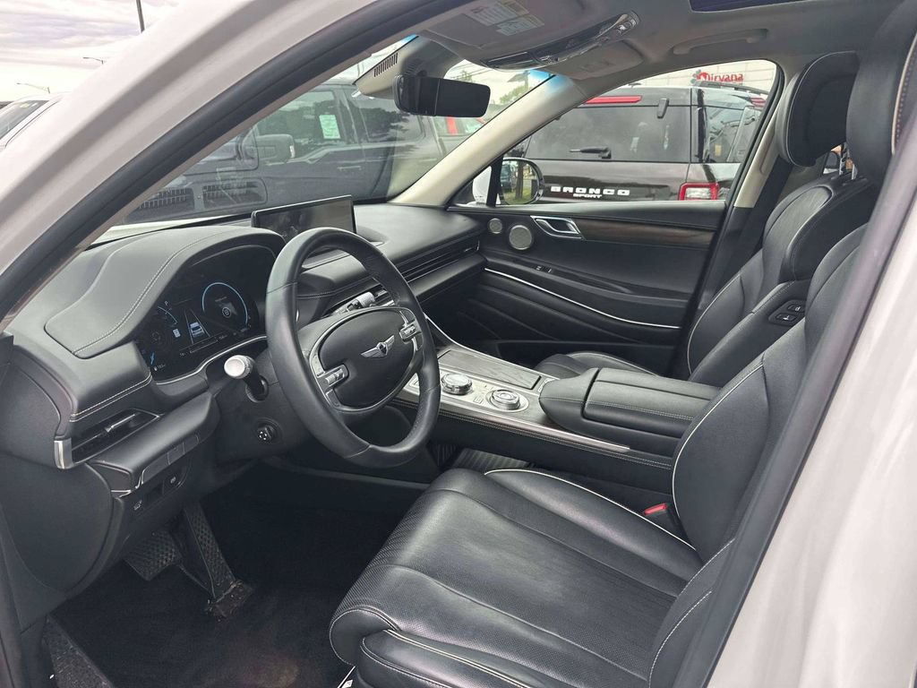 Used 2023 Genesis GV80 2.5T w/ Prestige Package AWD/4WD image 16