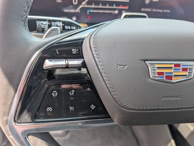 Used 2026 Cadillac Escalade Platinum Luxury w/ LPO, Floor Liner Package AWD/4WD image 16