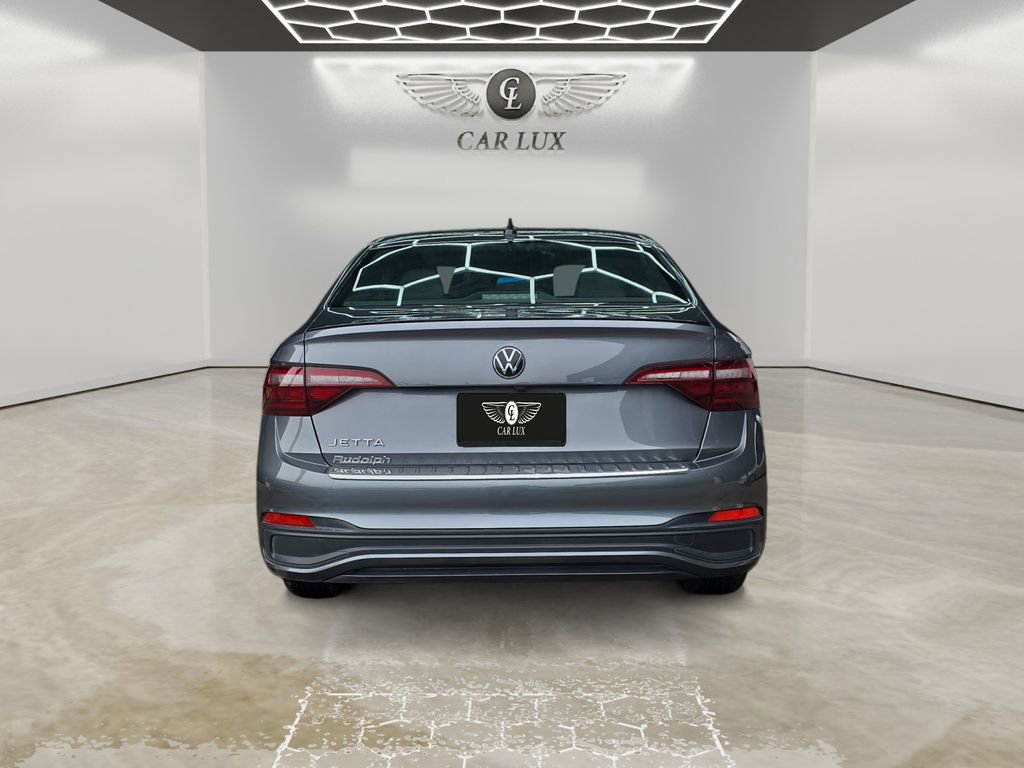 Used 2024 Volkswagen Jetta Sport FWD image 4