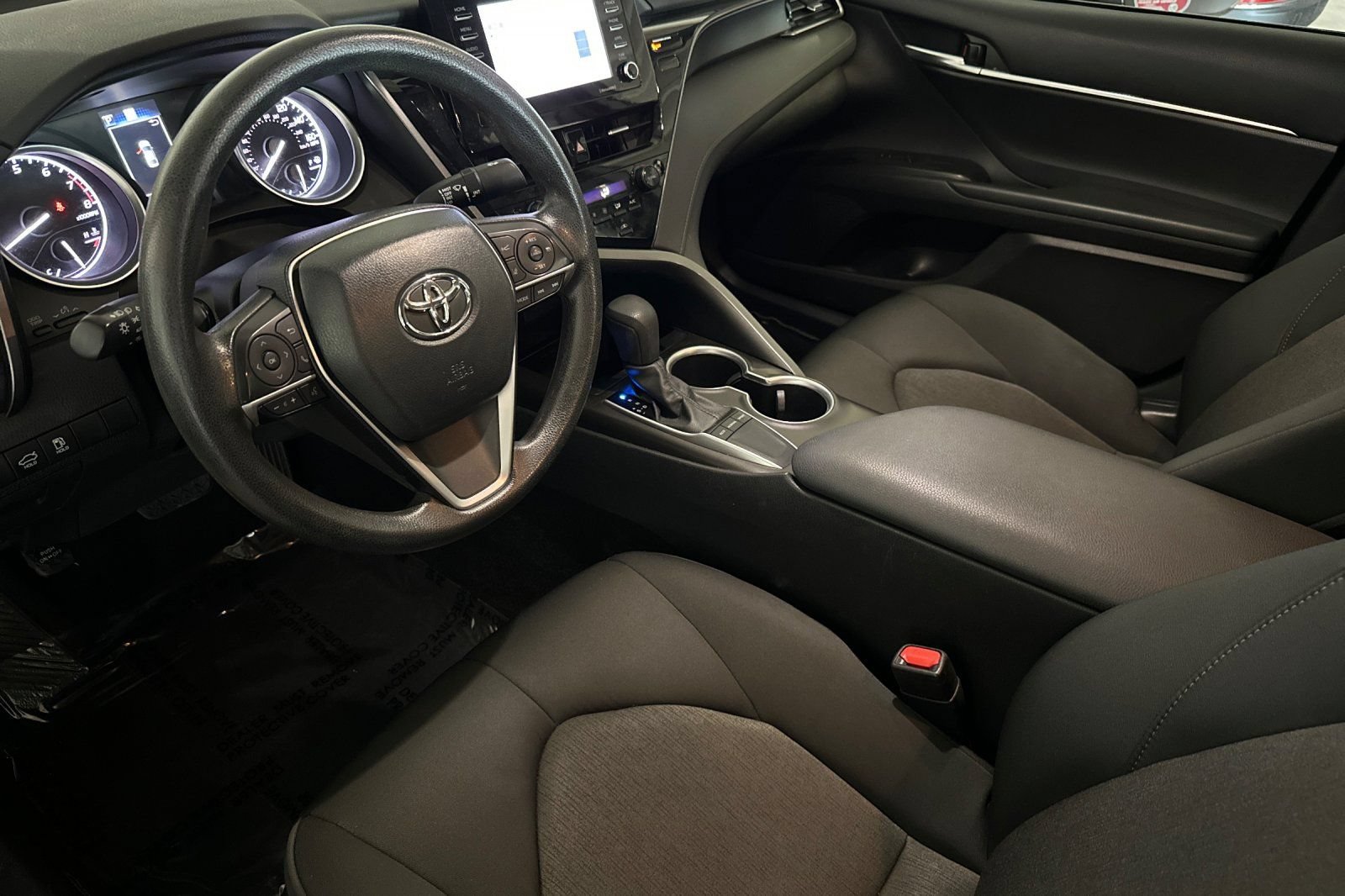 Used 2024 Toyota Camry LE FWD image 12