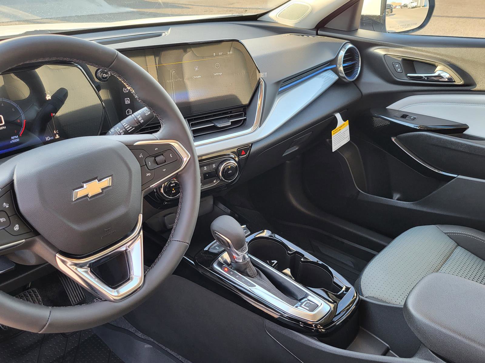 New 2026 Chevrolet Trax LT w/ Driver Confidence Package image 18