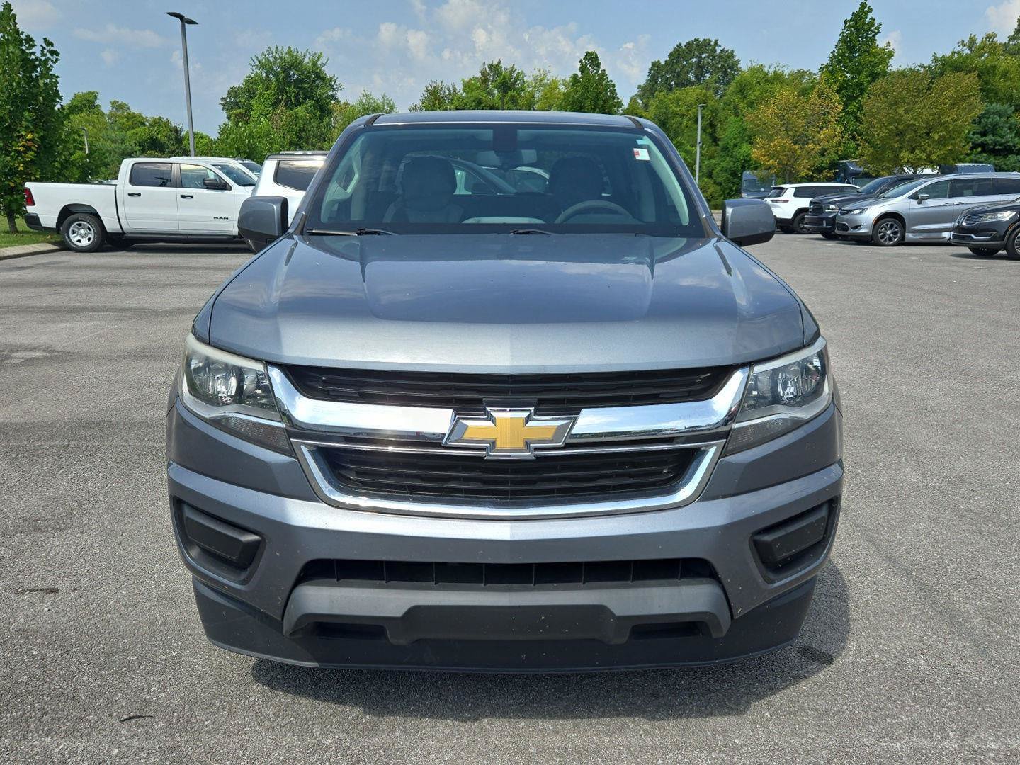 Used 2020 Chevrolet Colorado W/T w/ WT Convenience Package RWD image 2