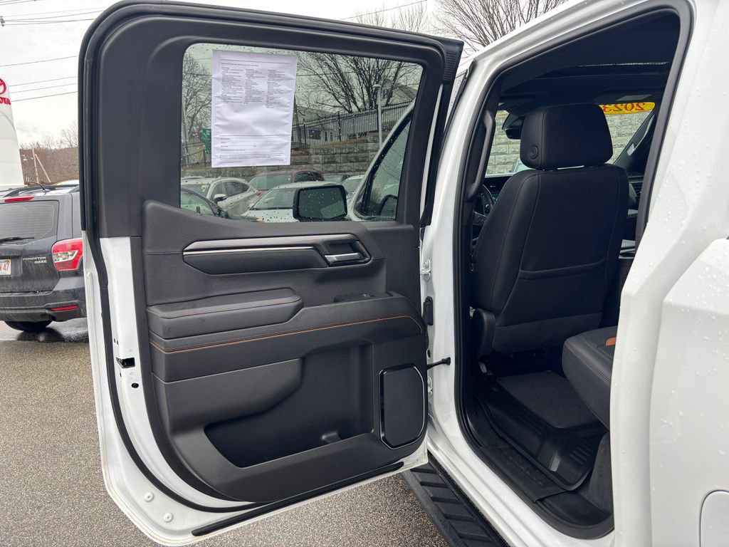 Used 2023 GMC Sierra 1500 AT4 w/ AT4 Premium Package image 15