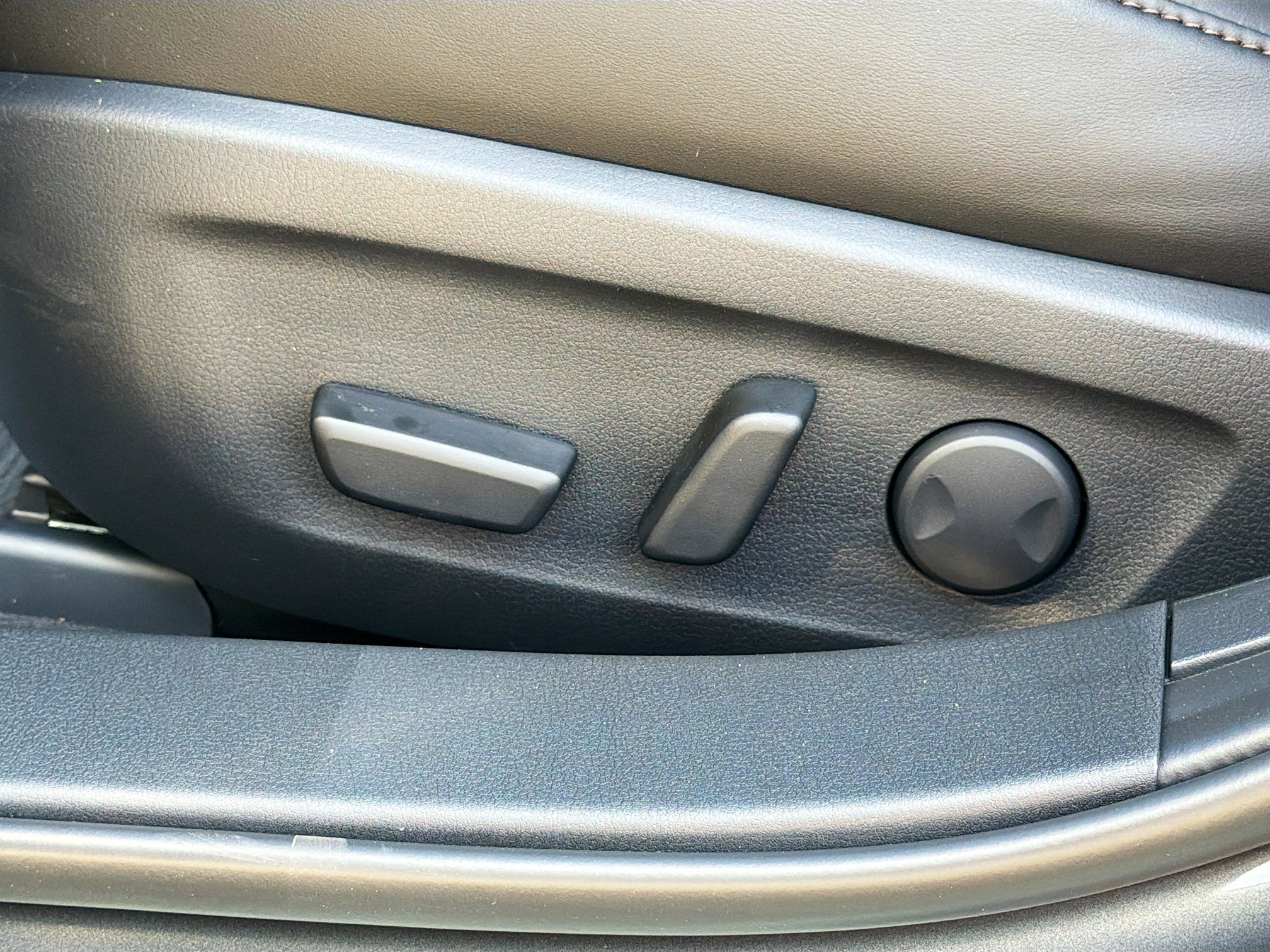 New 2026 MAZDA MAZDA3 2.5 S Hatchback w/ Premium Pkg FWD image 24