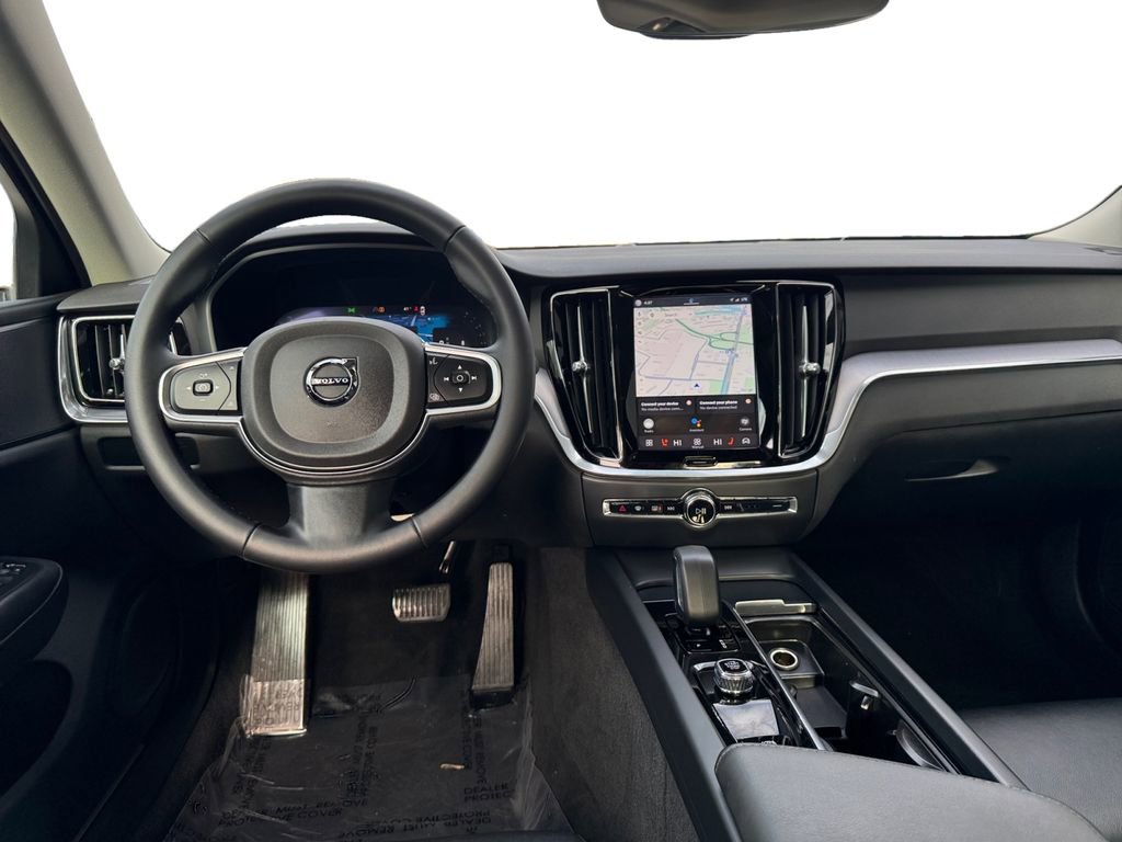 Certified 2025 Volvo S60 B5 Core image 22