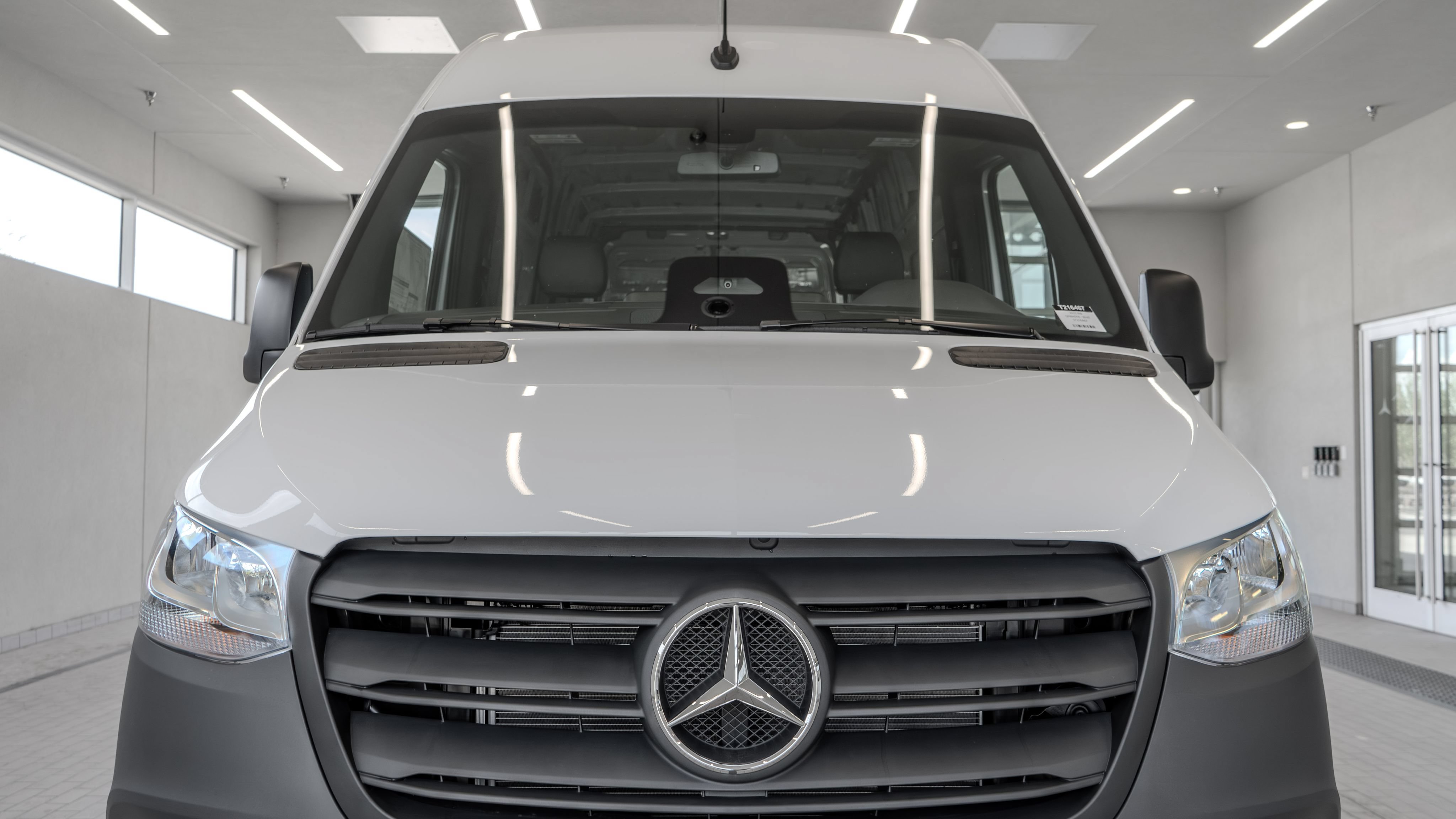 Used 2025 Mercedes-Benz Sprinter 2500 image 23